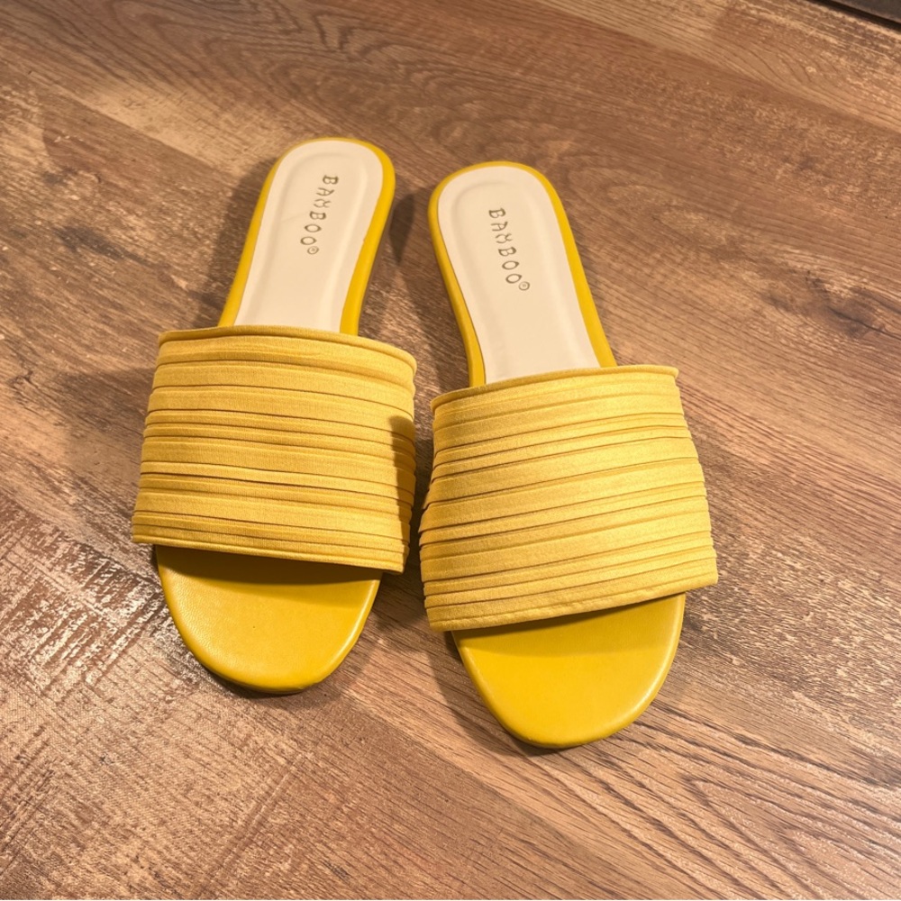 Bamboo Women's Yellow Slide Sandals